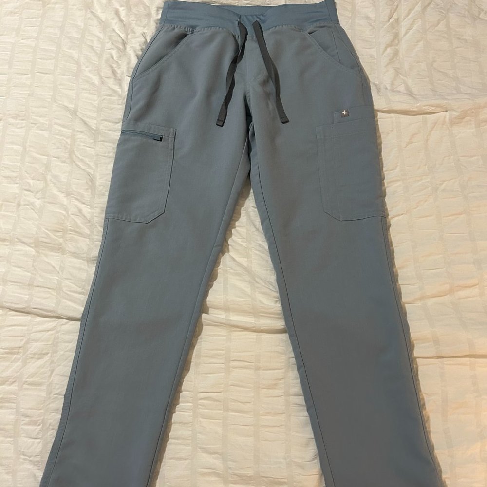 FIGS Straight leg pant